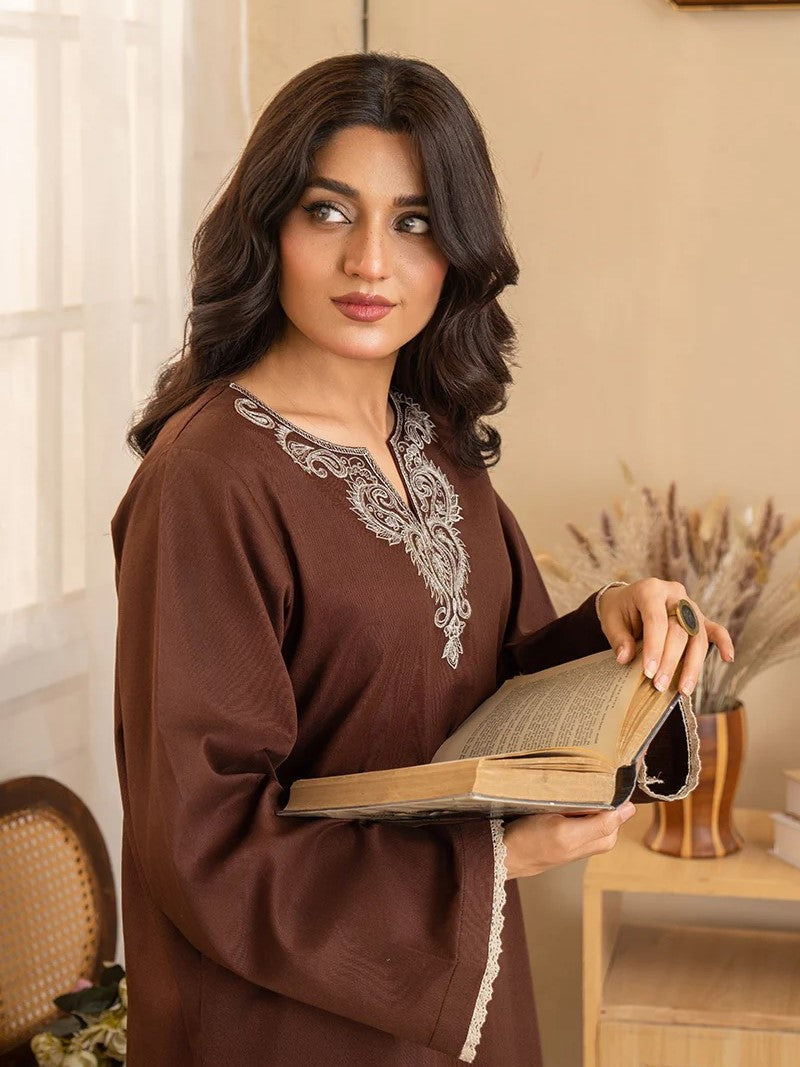 Erina – Luxury Embroidered 3-Piece Suit with Farshi Shalwar (Stitched)