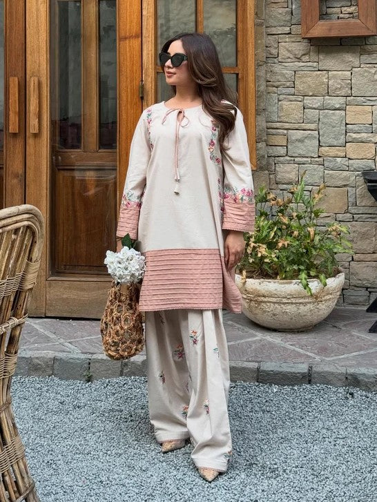 Vaari – Embroidered 2-Piece Lawn Set with Farshi Shalwar