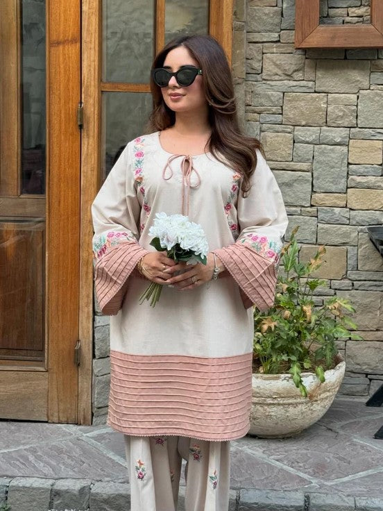 Vaari – Embroidered 2-Piece Lawn Set with Farshi Shalwar