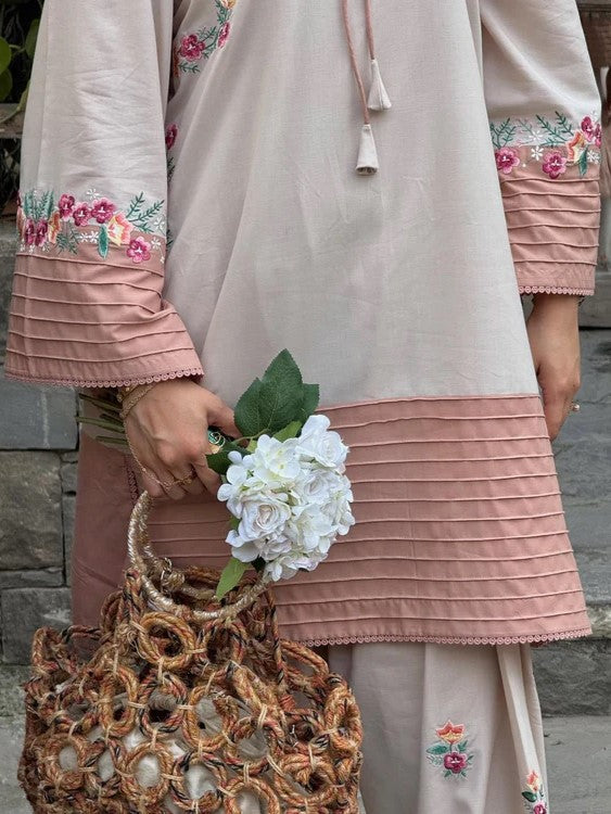 Vaari – Embroidered 2-Piece Lawn Set with Farshi Shalwar