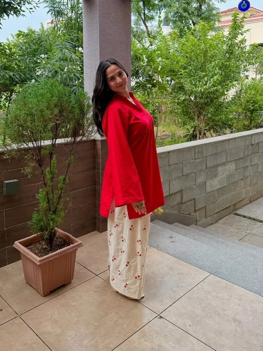 Mahi – 2-Piece Lawn Set with Farshi Shalwar