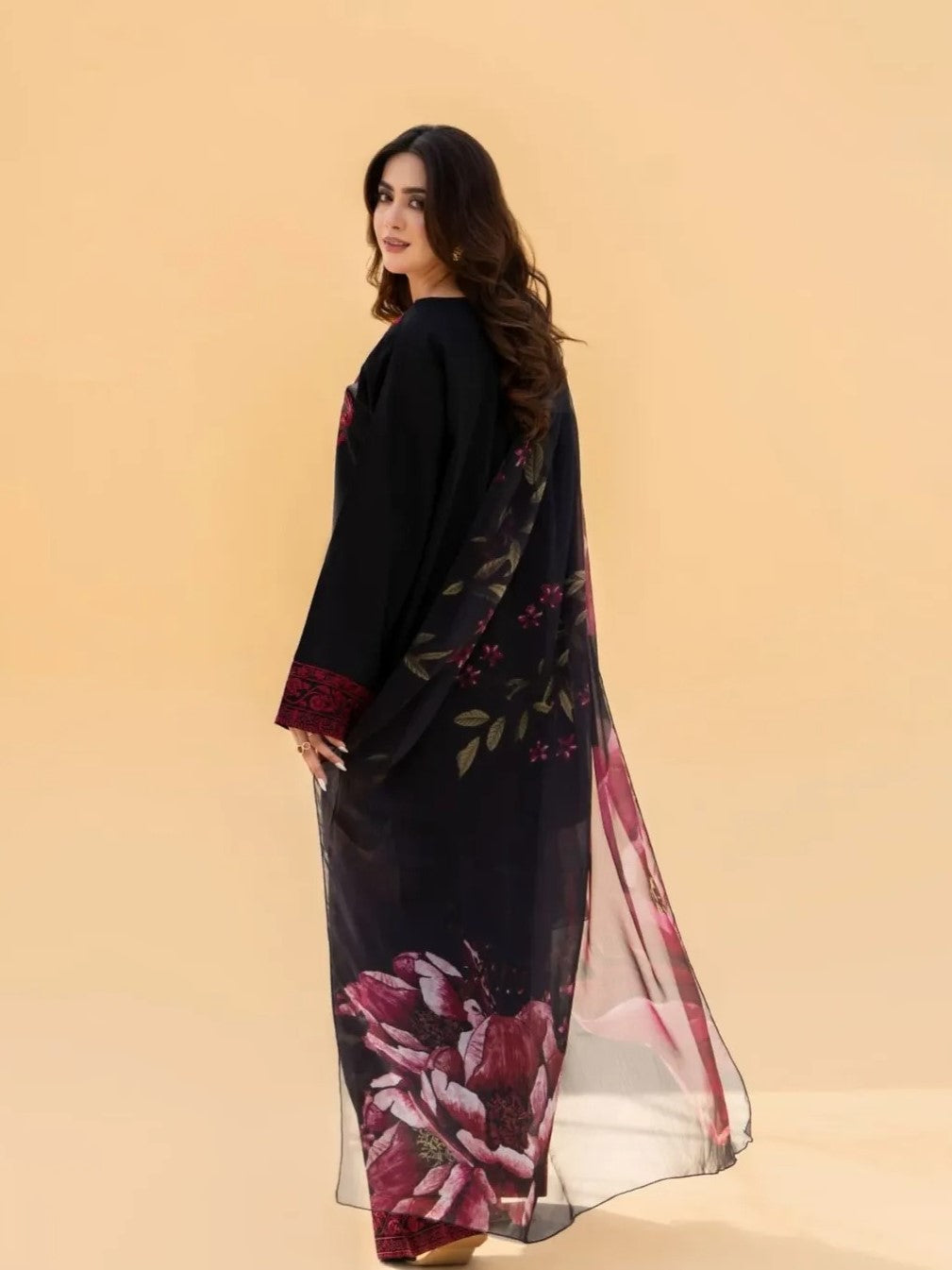 Zaroon – Luxury Embroidered 3-Piece Lawn Set with Farshi Shalwar