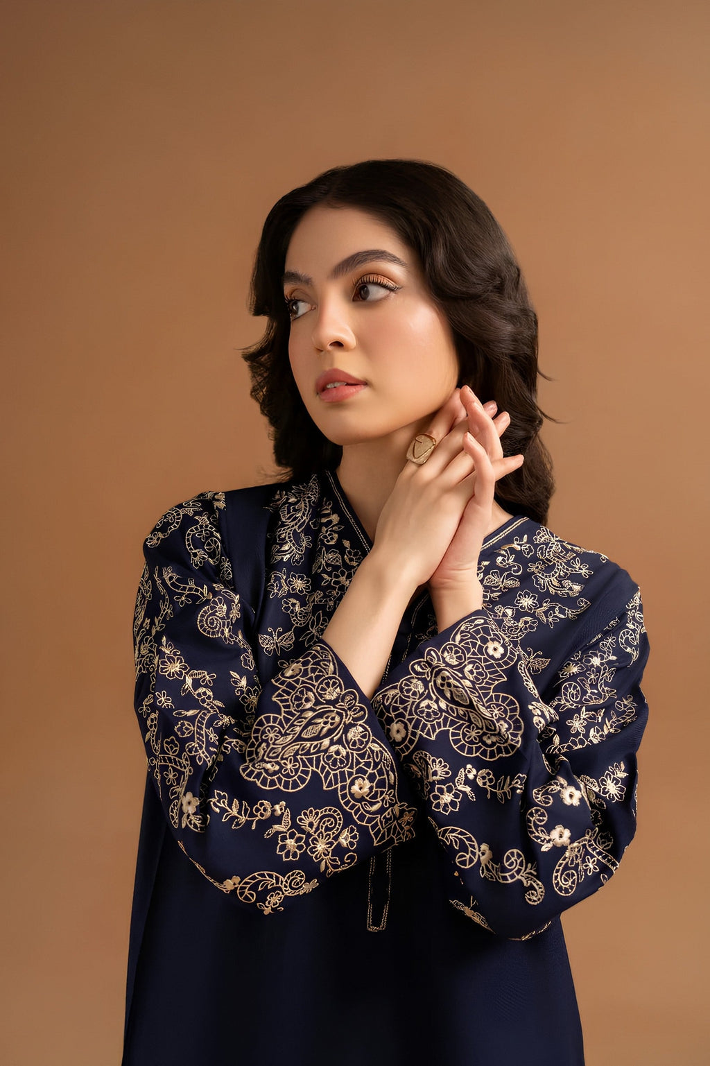 Mehrunisa – Embroidered China Lawn 2-Piece Set