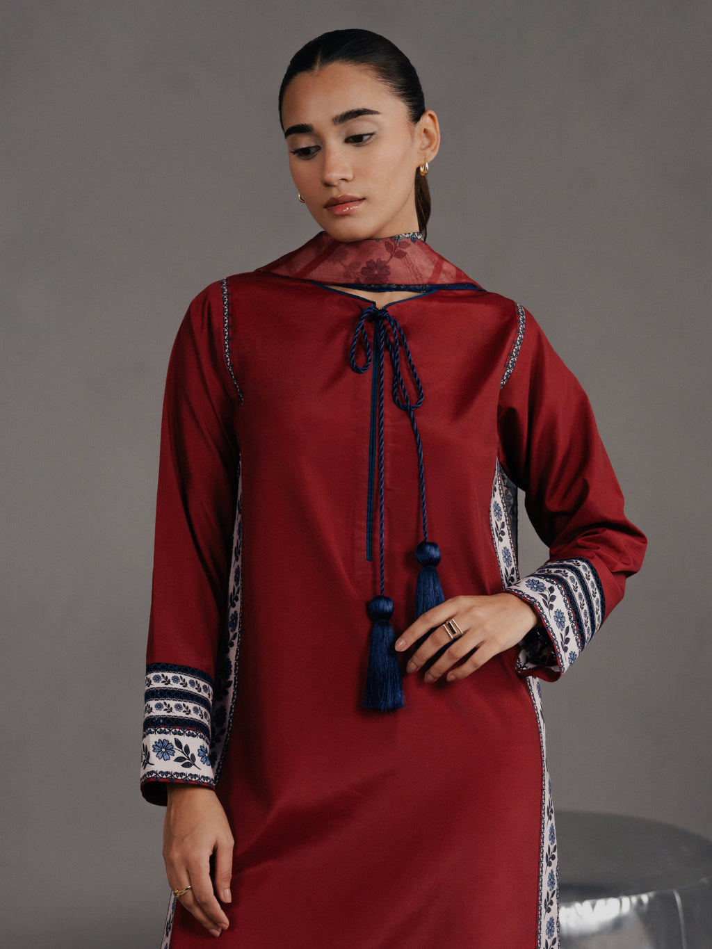 Mahveen – Maroon Bloom 3-Piece Printed Suit (Stitched)