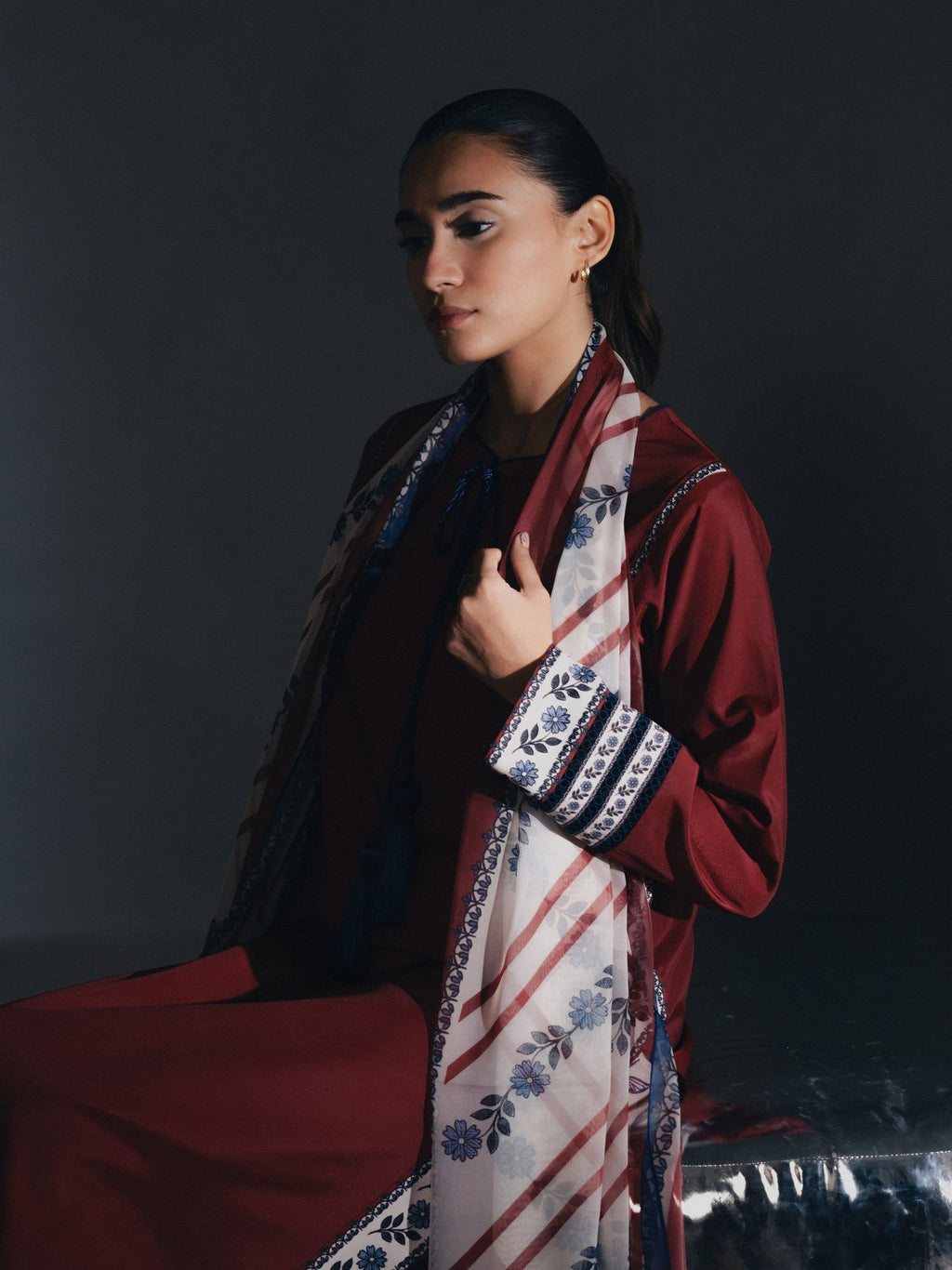 Mahveen – Maroon Bloom 3-Piece Printed Suit (Stitched)