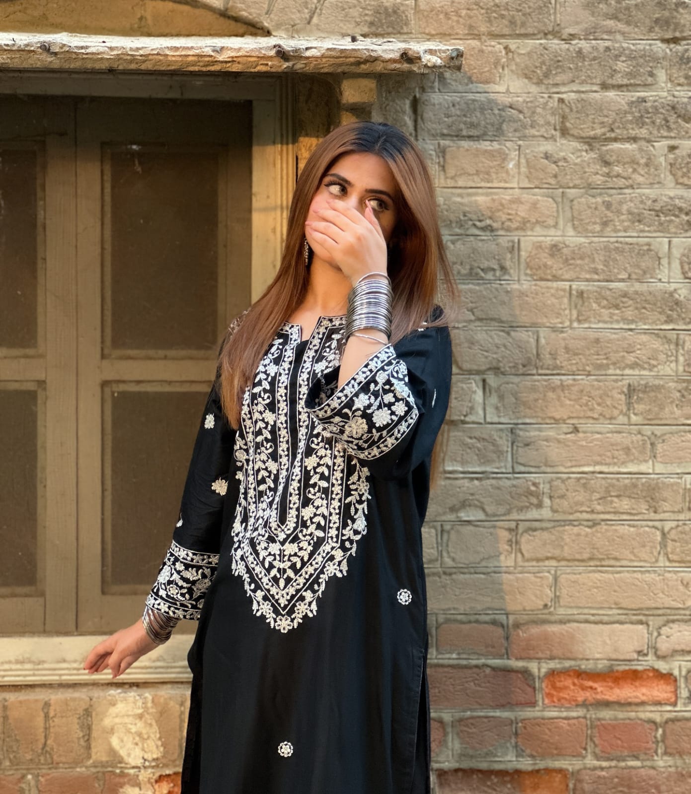 HINA – Embroidered Elegance 2-piece stitched set