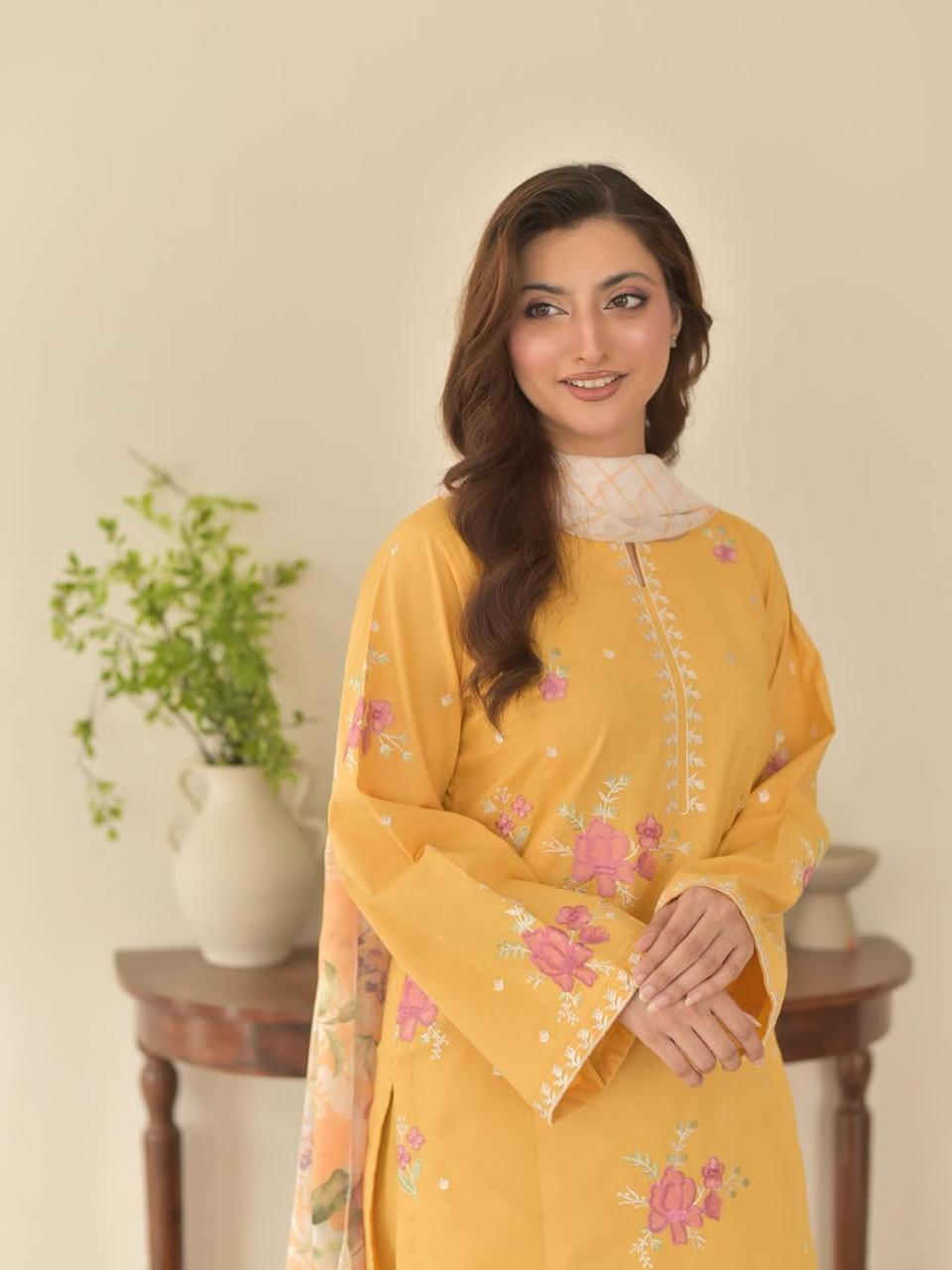 Sunaina – Fully Embroidered 3-Piece Suit with Farshi Shalwar (Stitched)