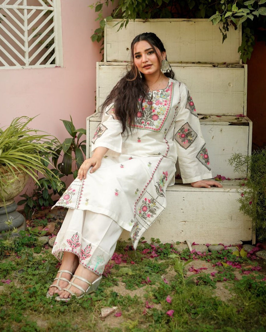 White Dove – Multi Embroidered Lawn 2-Piece Set