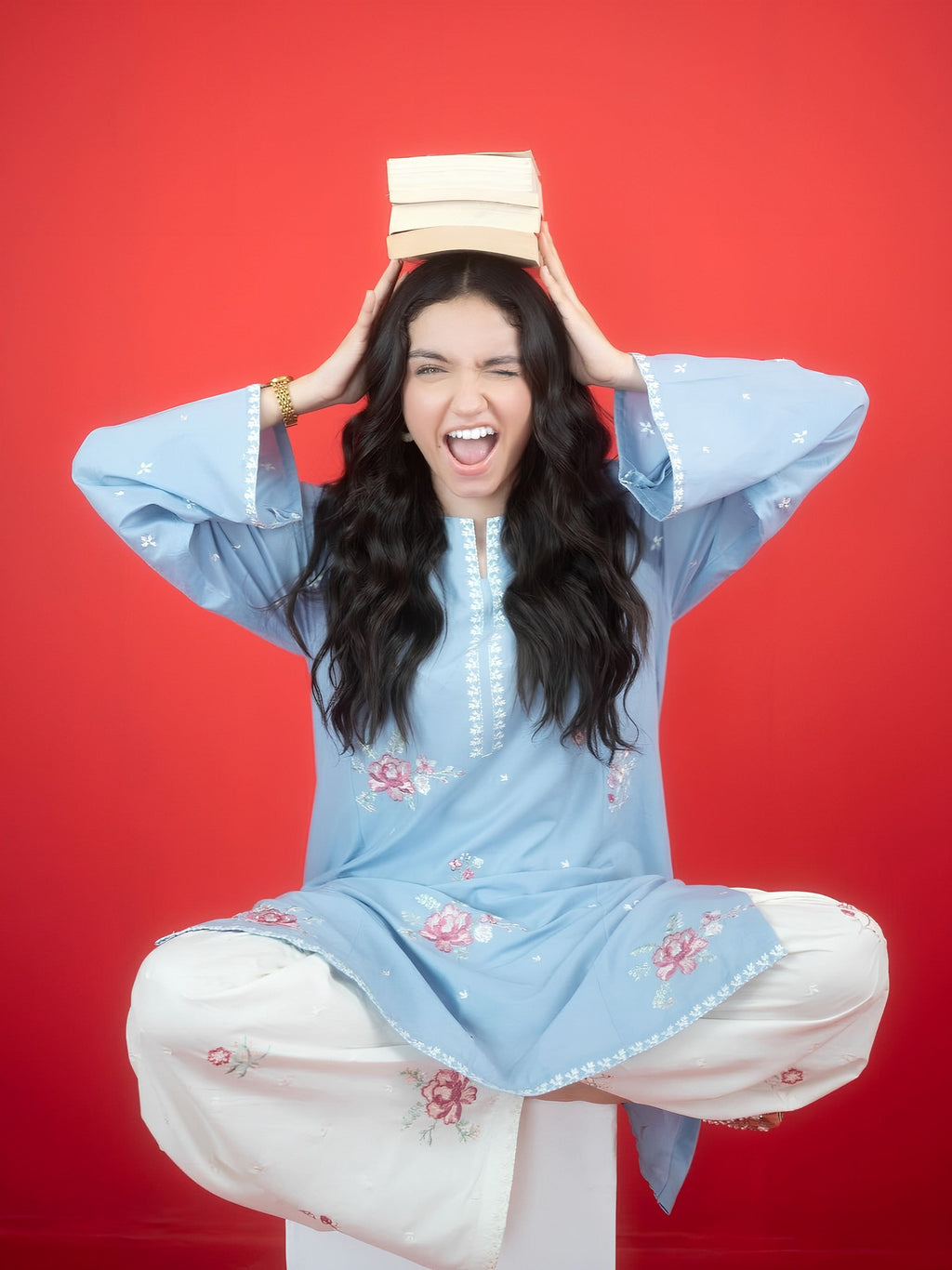 FIZA – Embroidered Pure Lawn 2-Piece (Shirt + Plazo)